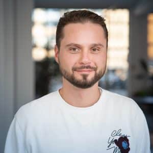 Profilbild von Richard Schentke, Head of HR von Facturee - dem Online-Fertiger der Zukunft